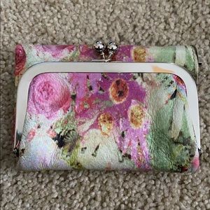 Very cute wallet - HOBO